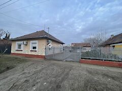 Eladó ház Lajosmizse