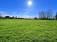 Eladó földterület Nagyesztergár