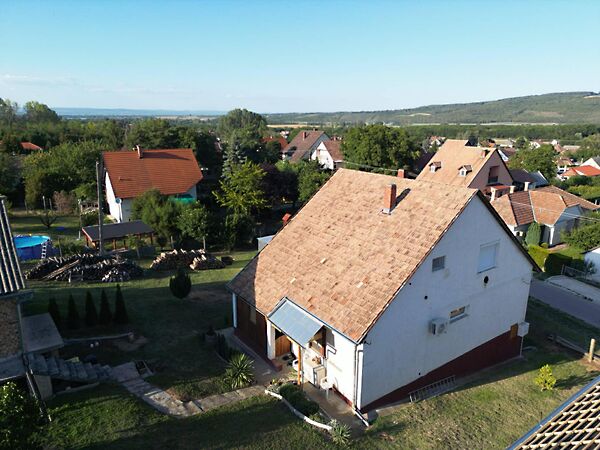 Eladó ház Látrány