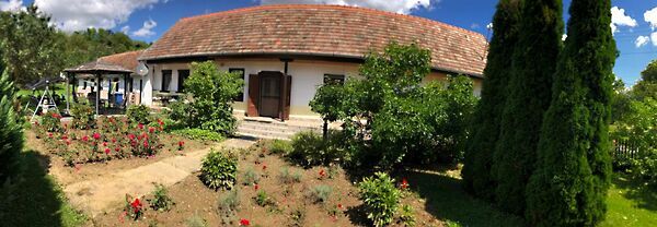 Eladó ház Almáskeresztúr