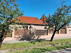 Eladó ház Gödöllő, Kertváros