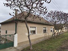 Eladó ház Villány