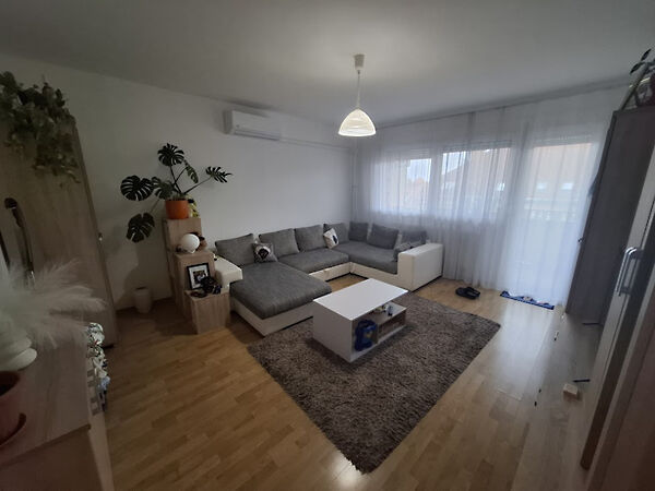 Eladó lakás Balmazújváros