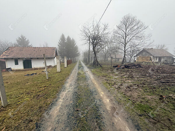 Eladó nyaraló Gyűrűs