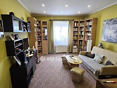 Eladó lakás Dunaújváros