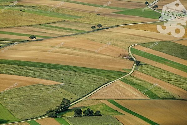 Eladó földterület Csemő