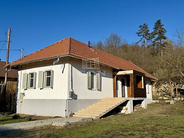 Eladó ház Mátraszele