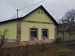 Eladó ház Pitvaros