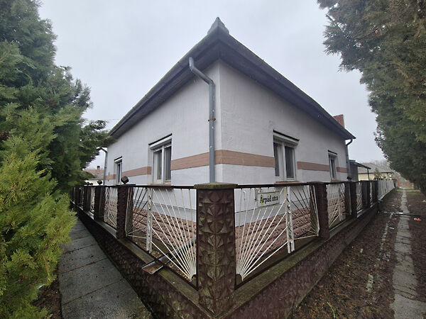 Eladó ház Tiszapüspöki