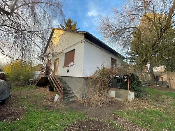 Eladó ház Tápióság