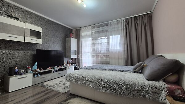 Eladó lakás Százhalombatta