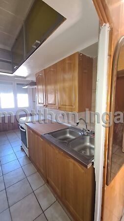 Eladó lakás Dunaújváros, Ságvári városrész