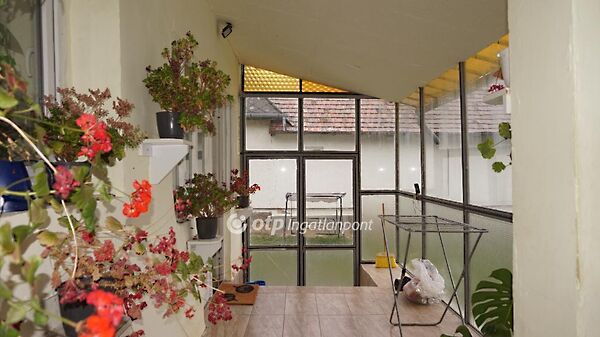 Eladó ház Vácszentlászló