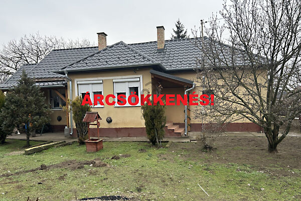 Eladó ház Demecser