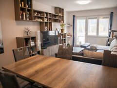 Eladó lakás Szeged, Makkosház