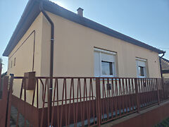 Eladó ház Zagyvarékas