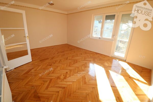 Kiadó lakás Kiskőrös