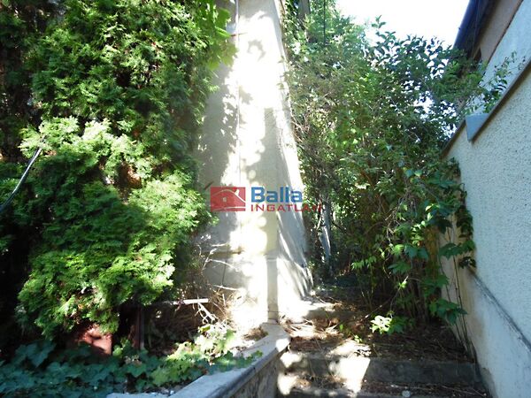 Eladó földterület Budapest, XV. kerület