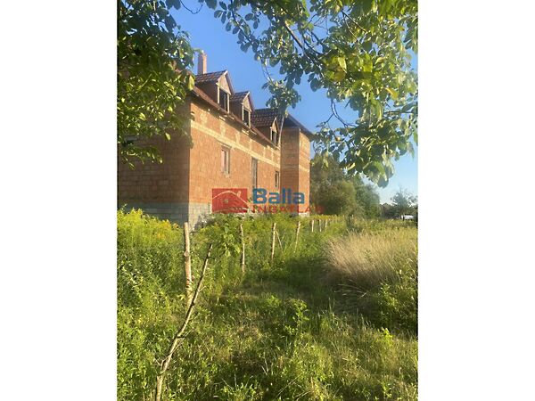 Eladó ház Nagytarcsa