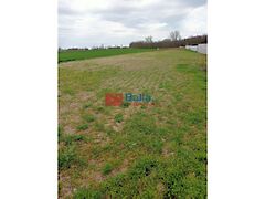 Eladó földterület Áporka