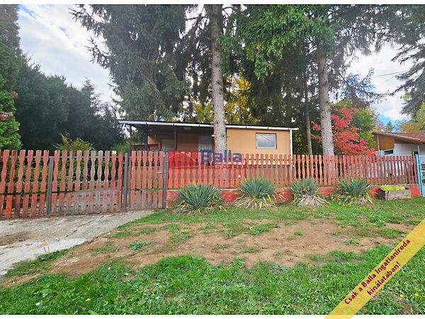 Eladó nyaraló Bánk