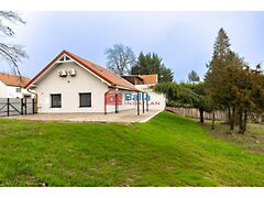 Eladó ház Leányfalu