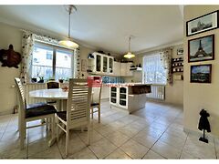 Eladó ház Budakalász