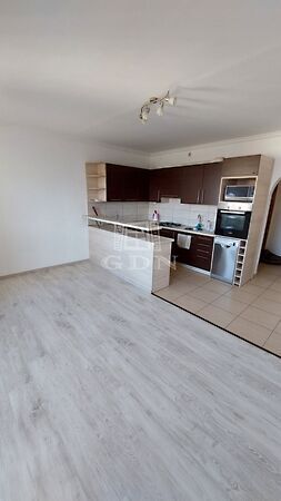 Eladó lakás Veszprém