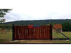 Eladó földterület Fót