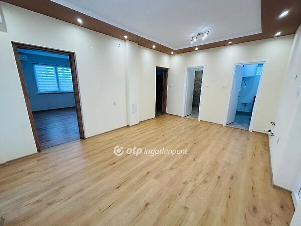 Eladó ház Nyírbogdány