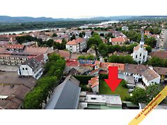 Eladó földterület Vác