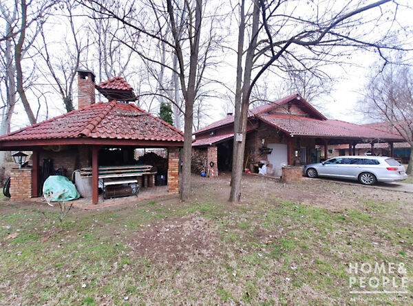 Eladó üzleti Pusztaszer