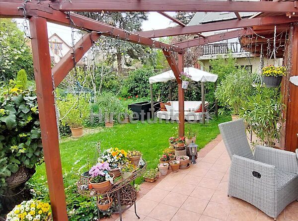 Eladó ház Pilisborosjenő