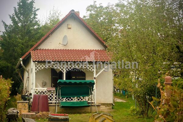 Eladó nyaraló Sóly