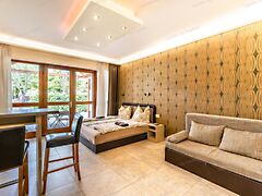 Eladó üzleti Siófok