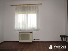 Eladó ház Érsekvadkert