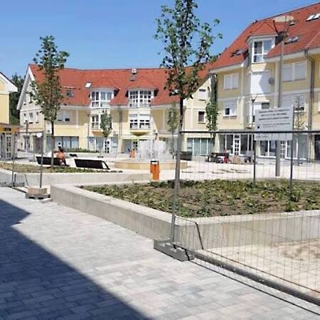 Eladó üzleti Tatabánya, Dózsakert