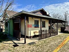 Eladó nyaraló Cegléd