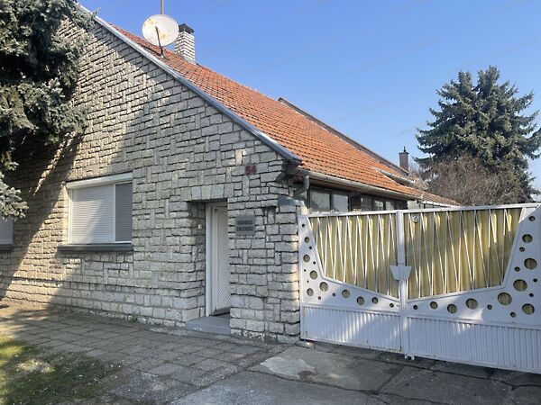 Eladó ház Csávoly