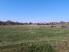 Eladó földterület Pécel