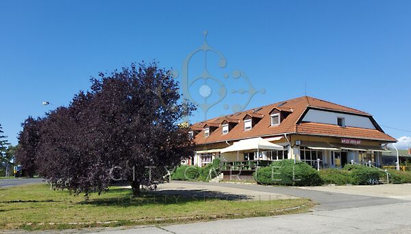 Eladó üzleti Torony
