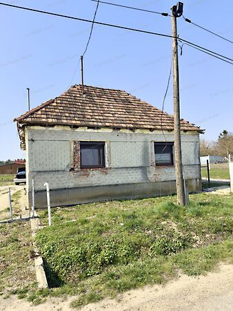 Eladó ház Halastó