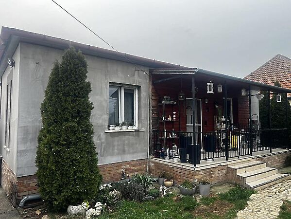 Eladó ház Gödöllő