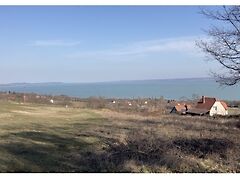 Eladó földterület Révfülöp