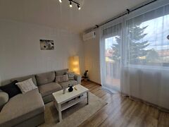 Eladó lakás Veszprém