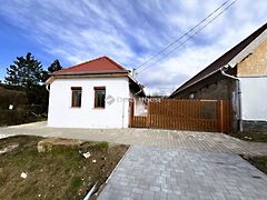 Eladó ház Piliscsév