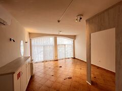 Eladó üzleti Kaposvár, Belváros