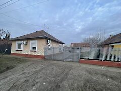 Eladó ház Lajosmizse