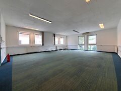 Kiadó iroda Székesfehérvár