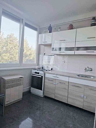 Eladó lakás Halásztelek